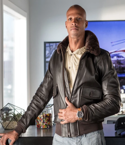 Flight Jacket with Removable Collar