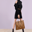 LV Onthego Monogram Canvas &amp; Monogram Reverse Canvas GM